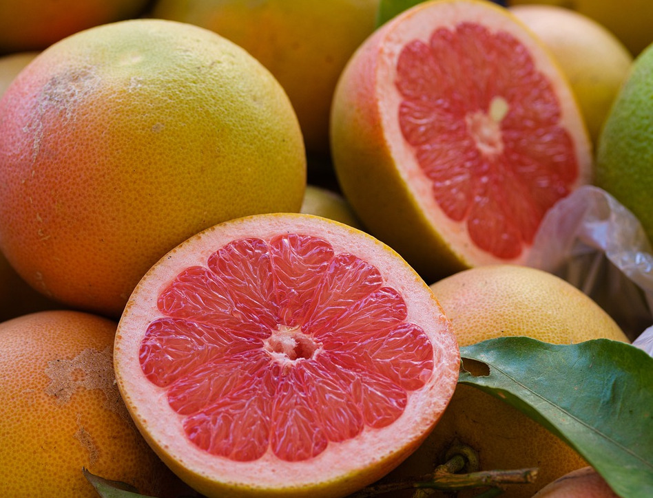 Grapefruits grapefruits sliced